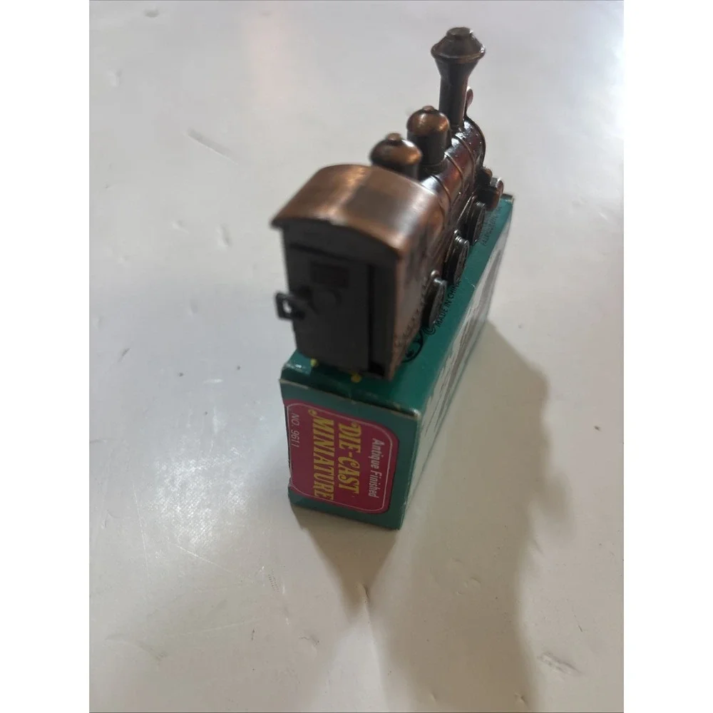 Vintage Bronze Die-Cast Metal Train Engine Sharpener Locomotive /w Box #9611 EUC